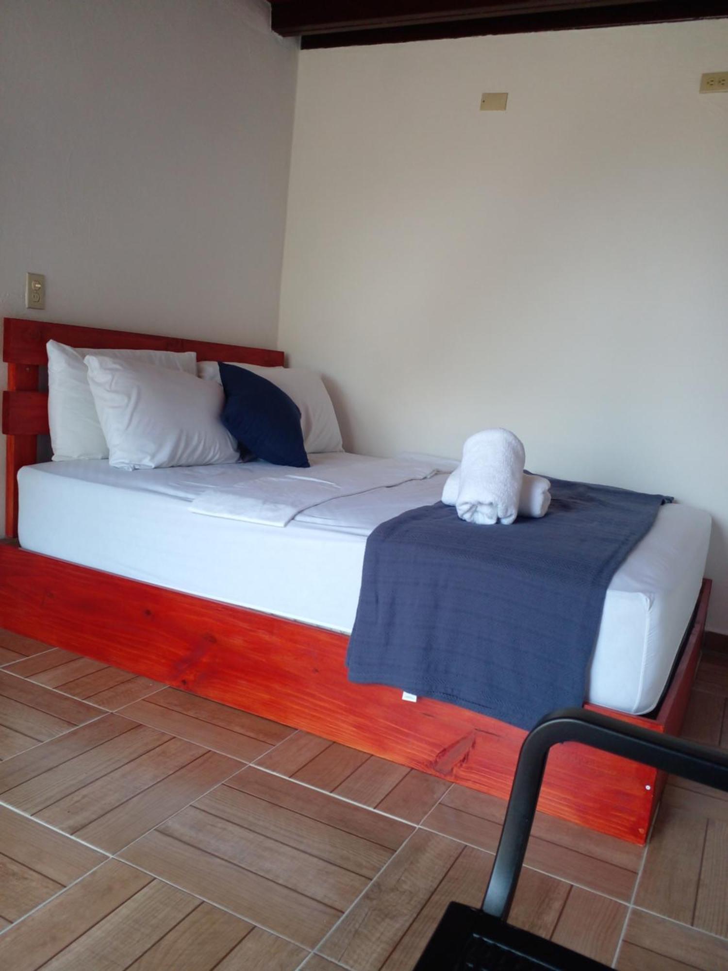 Cabanas Martina Surf Playa Guanico Pedregal Extérieur photo
